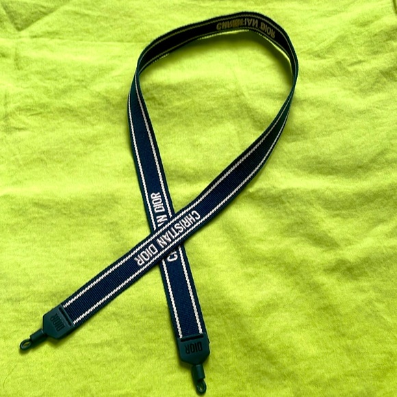 NWOT: Authentic Christian Dior Logo Shoulder Strap no ring - Picture 5 of 14